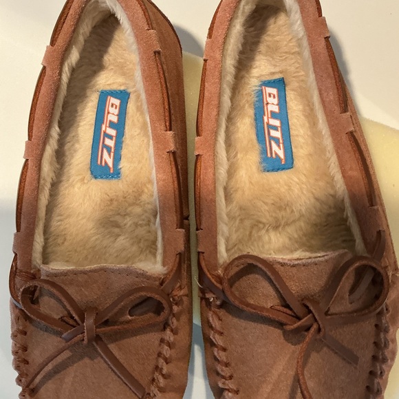 💥HP💥Blitz Moccasins with Decorative Lacing💥HP💥 - Picture 3 of 6